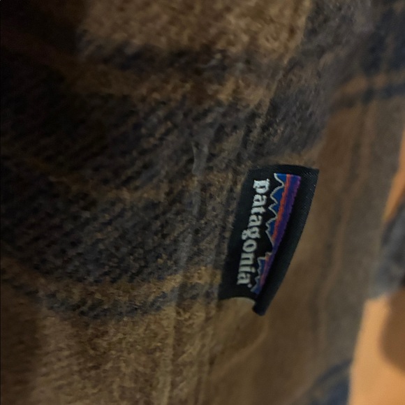 Patagonia Brown Plaid Shirt - Picture 3 of 4